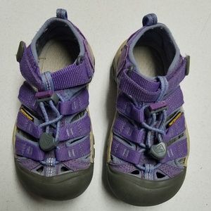Girls Keen Sandals Size 10 Purple